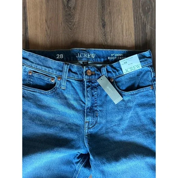 J. Crew 9" demi-boot crop jean in Roselawn Wash - Picture 5 of 6